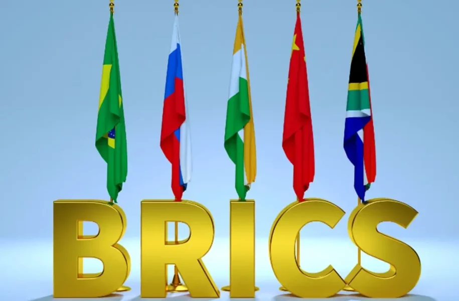 Neue BRICS-Mitglieder drohen dem Dollar, so ein ehemaliger US-Kongressabgeordneter