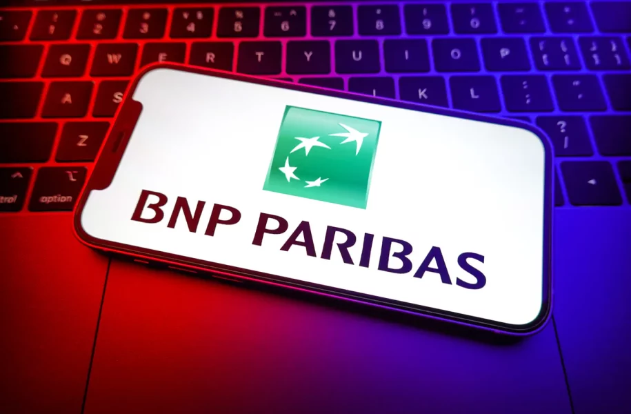 BNP Paribas in der Klemme: Untersuchung der Nutzung von Messaging-Apps