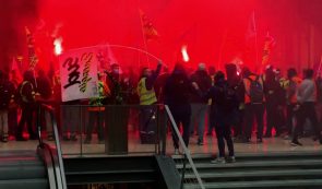 Protestors Raid BlackRock Office in Paris