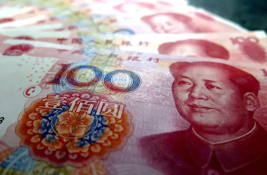Chinese Yuan Emerges as Top Choice for Cross-Border Transactions